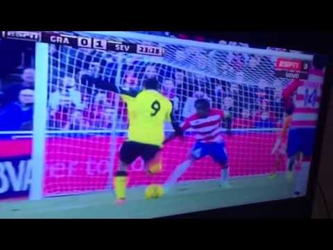 Gol de Carlos Bacca hoy al Granada