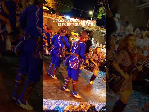 Piranhas à Noite é Simplesmente Encantadora