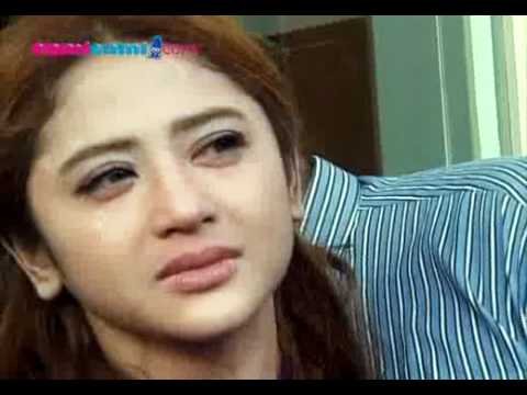 Dewi Perssik Menangis Divonis 2 Bulan Penjara