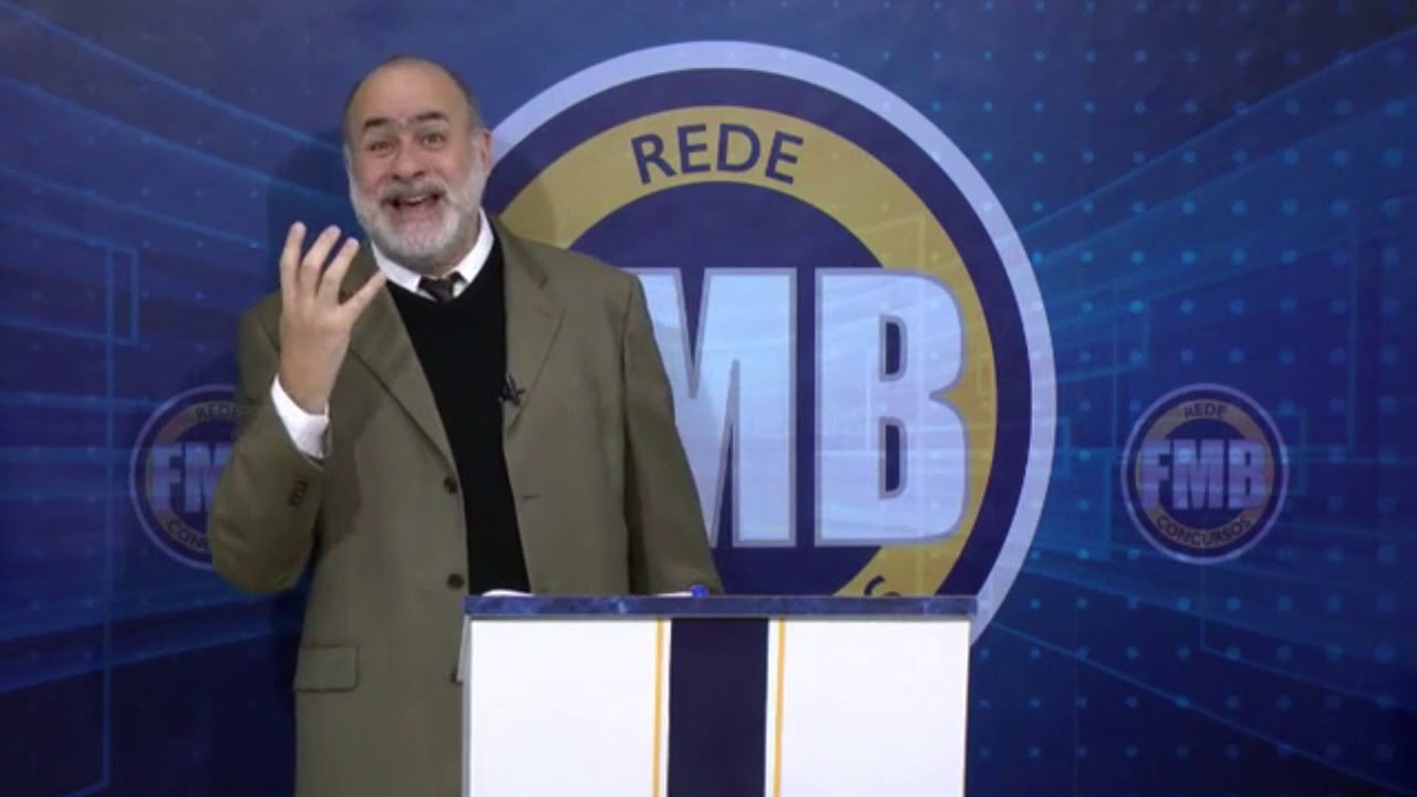 Furto qualificado pelo concurso de pessoas.