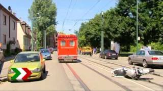 Alkoholisiert zwei Kradfahrer übersehen in Essen