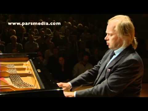Legato -- The World of the Piano -- Roland Pöntinen -- Recital