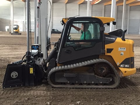 Volvo MCT 145C mit AP Power Blade & TOPCON Dual Lasersteuerung