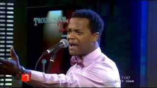 J. Harrison Ghee from &#39;Kinky Boots&#39; Performs Live