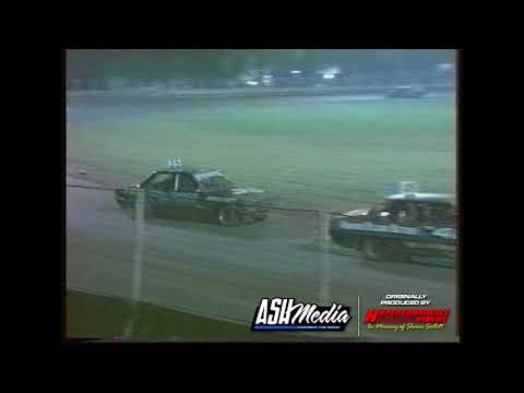 Street Sedans Div 1: A-Main - Kingaroy Speedway - 14.06.2003