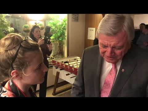Volker Bouffier beim CDU-Heringsessen in Lingelbach