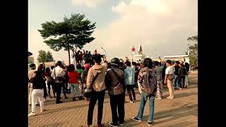 Download lagu Riding motor tua INDONESIA MERDEKA75 mp3