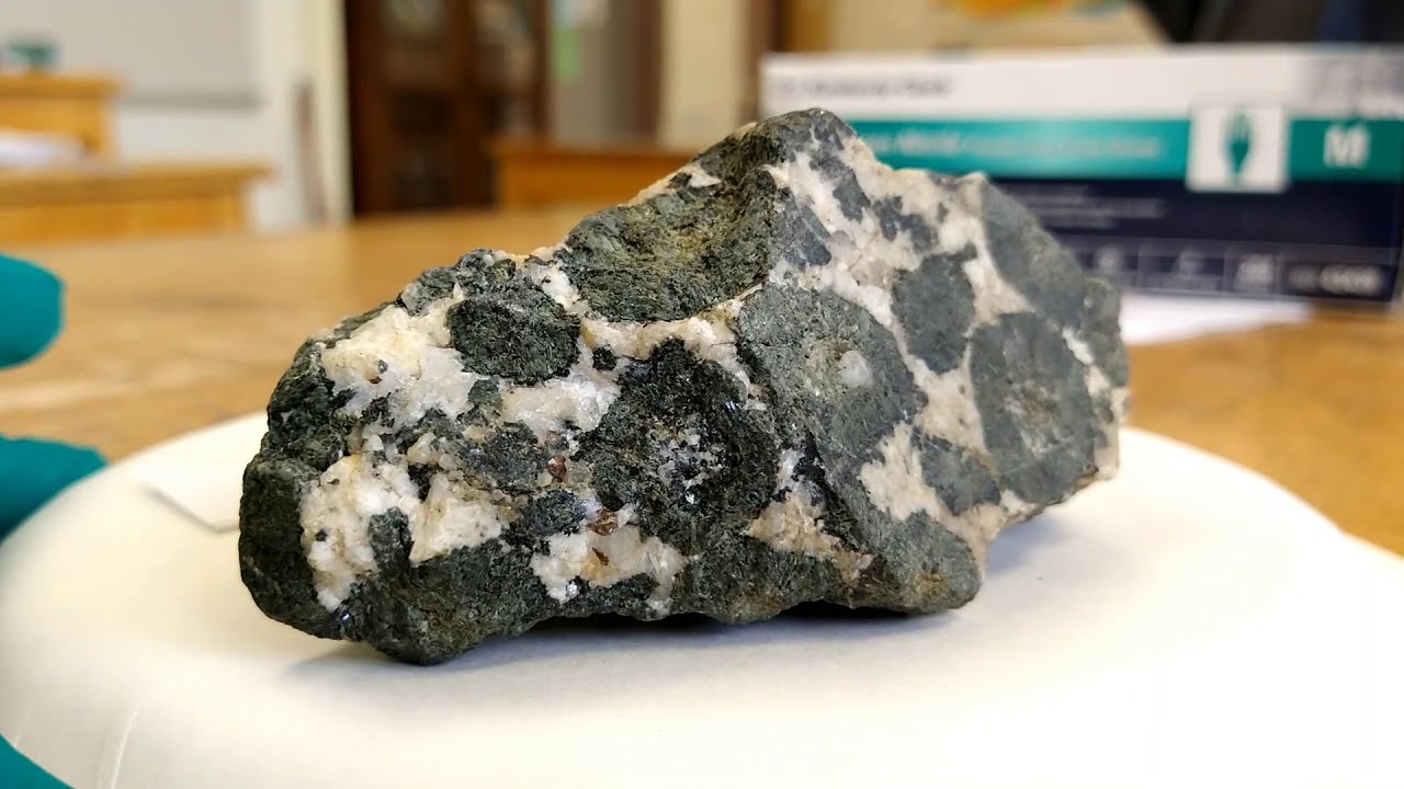 Lab#4 Intermediate Igneous Rocks Hand Samples