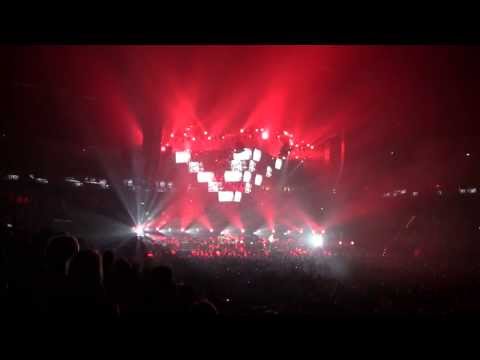 MUSE - Starlight (Hamburg 15.12.2012)