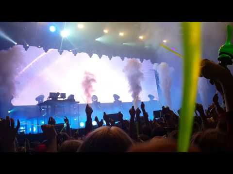 [160517]B.A.P in Moscow, Russia появление кроликов