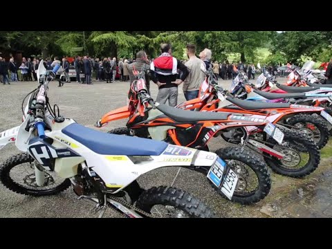 Rombo di motori ai funerali di Alessandro Foglio Bonacini, morto precipitando con l'elicottero