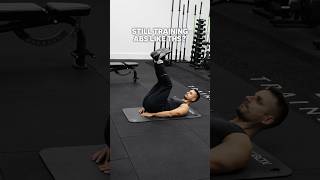 Download lagu Reverse crunches over leg raises #absworkout #abexercise mp3