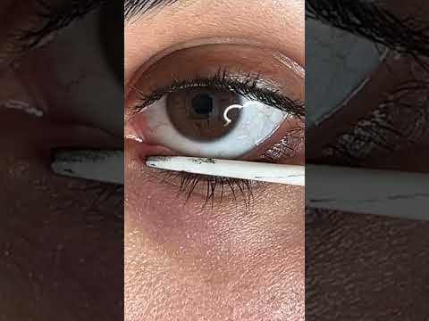 How to apply kohl ❤️#eyeliner iner