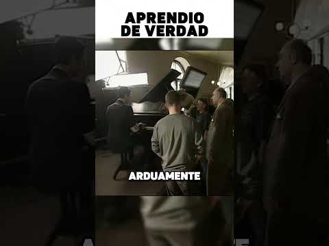 Lo que hizo ADRIEN BRODY justo ANTES DE RECOGER el OSCAR | El HuffPost