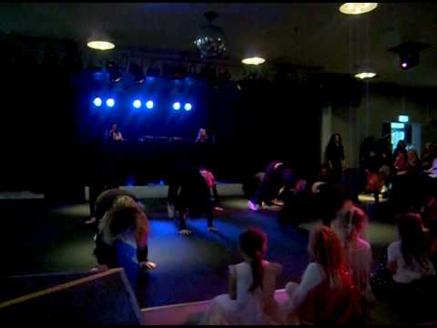 Malins koreografi till varsity