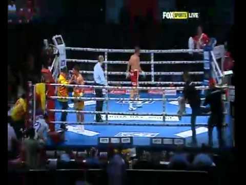 Chris John vs Chonlatarn Piriyapinyo