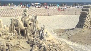 preview picture of video 'Hampton Beach 11th Sand Sculptor Contest video'