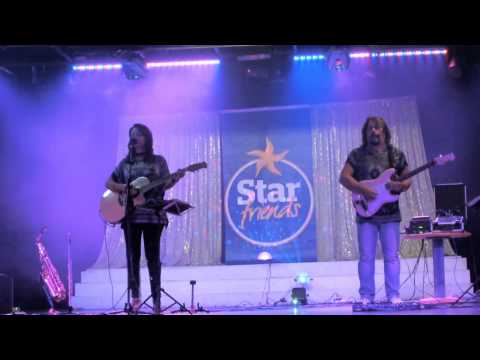 download lagu mp3 mp4 The Wall A2, download lagu The Wall A2 gratis, unduh video klip The Wall A2