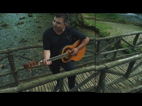 Κώστας Ηλιού - Μη με ρωτάς | Kostas Iliou - Mi me rotas (Official Music Video) 2017