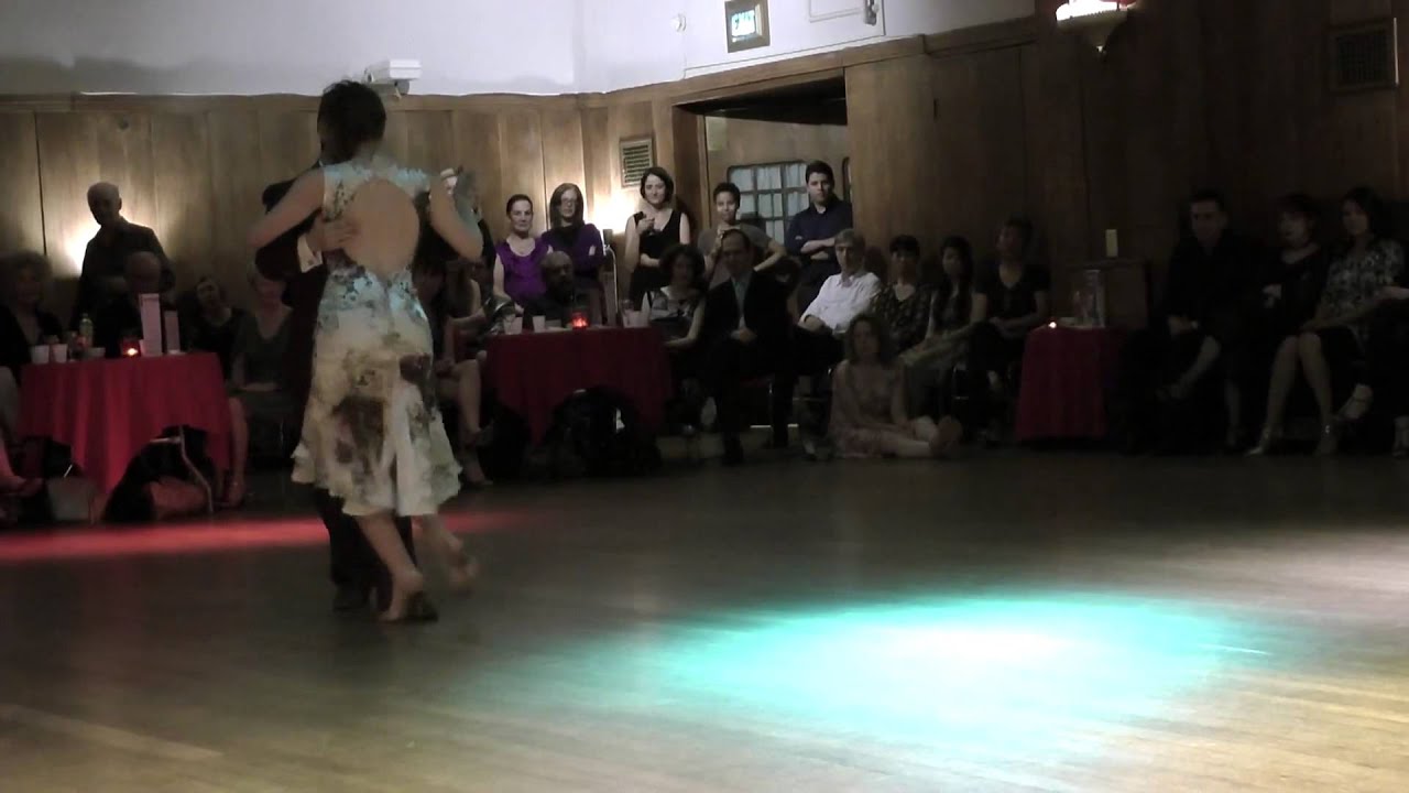 Stefania Colina & Juan Martin Carrara, 'La bruja' (D'Arienzo)