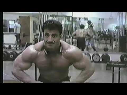 Samir Bannout 1985 - Posing and Training at the gym
