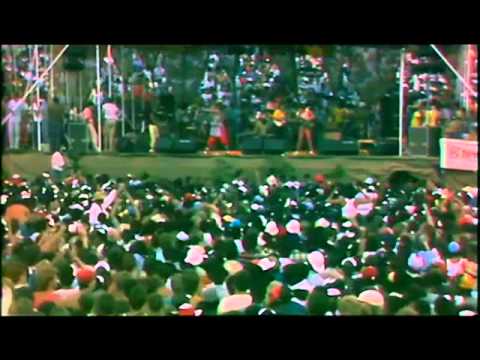 PJ Powers and Hotline performing at 702's 1985 Concert in the Park