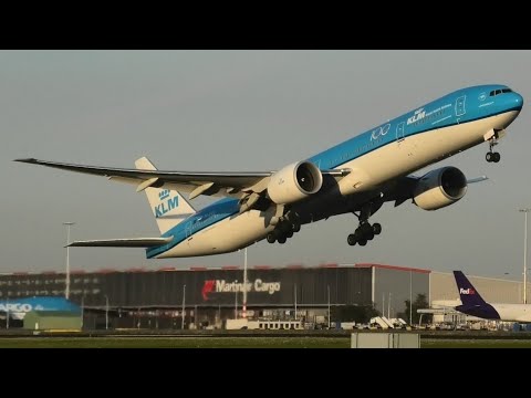 Plane Spotting Amsterdam Schiphol 30-7-2020 | Stunting Helicopter & Beautiful Evening Light