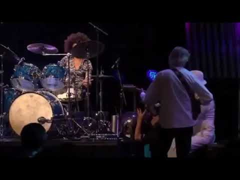 Carlos Santana &John McLaughlin A Love supreme ( John Coltrane )