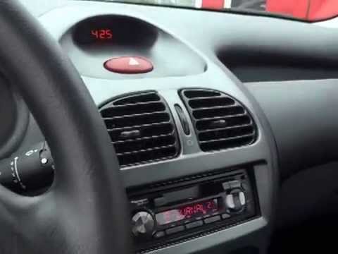 Peugeot 206 1.1i, KOUPENO V ČR, 104.100 KM .int