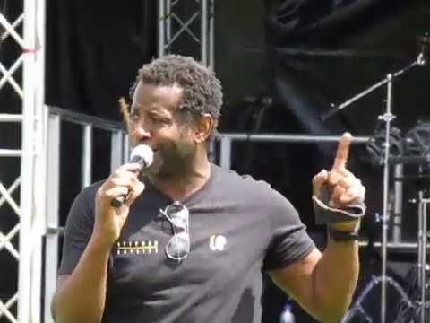 Stephen Bayliss sings Luther Vandross - Never too Much