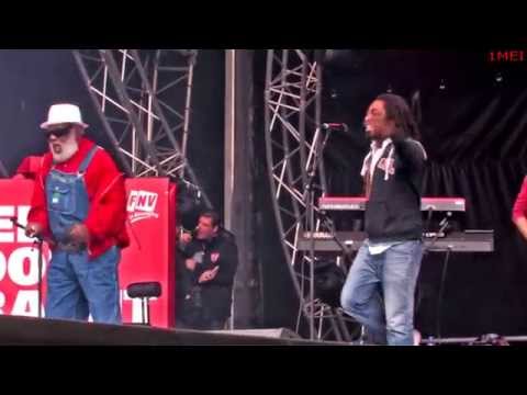 Playing For Change - Deel 2 - Grandpa Elliott, Clarence Bekker