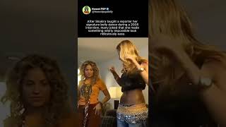 Shakira taught a reporter her belly dance in 2005 and made it look TOO easy  #shakira