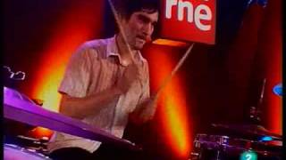 nudozurdo NO MIRES A LOS OJOS DE LA GENTE