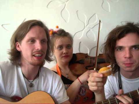 Eurovision Ireland and Aarzemnieki sing an Irish version of Cake to bake