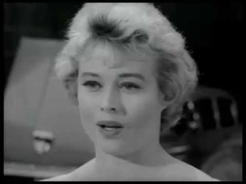 The Veil | Girl on The Road | Boris Karloff | S1, Ep.02