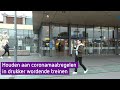 Steeds drukker in de trein, coronamaatregelen lastiger op te volgen