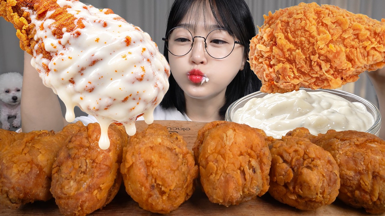 뜨끈뜨끈 갓 튀긴 치킨에 뿌링소스 듬뿍! 후라이드치킨 먹방🍗🤍Crispy Fried Chicken with Loads of Yogurt Sauce! Muk