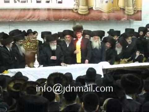 Skvere Rebbe Shabbos Shmini 5771 In Boro Park