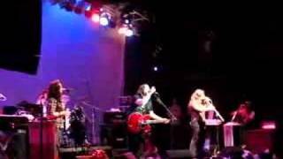 "Crazy in Love" - Magic Numbers @ Circo Voador