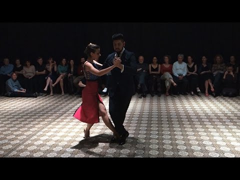  Nadia Johnson  and  Sebastian Jimenez  are  dancing  to  the  tango  "  Sollozo de bandoneón  "  by  Ricardo Tanturi  in  2016