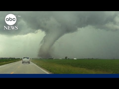 Destructive tornado outbreak levels homes in Illinois and Indiana