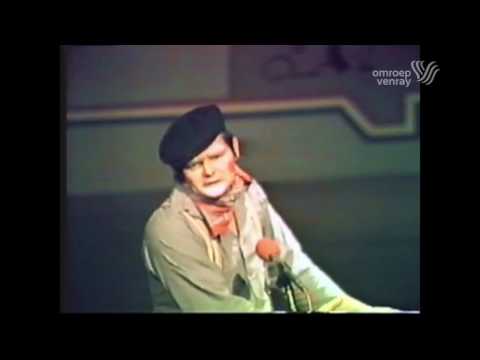 VASTELAOVEND IEN ROOJ 1982 Handrie de Boereknaecht Piëlreuze