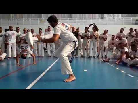 Graduado Pixote e graduado coringa Iúna Abadá capoeira