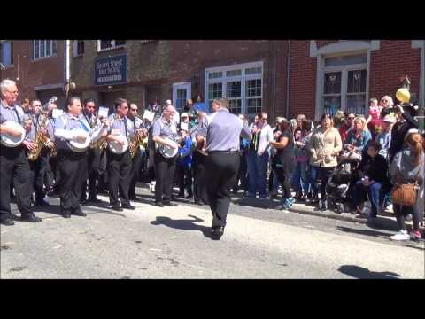 2014   QCSB Serenade -  South Philadelphia String Band