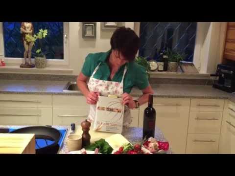 Passion Südtirol - Lammkoteletts kochen mit Elisabeth Pföstl