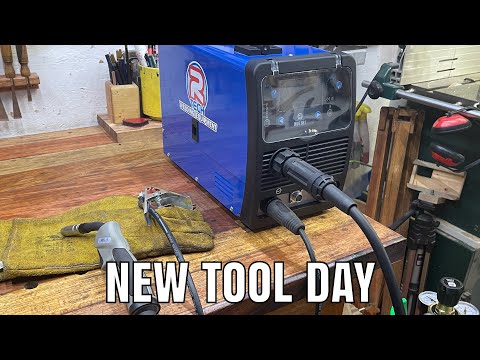 R-Tech 181 Mig Welder [ Unboxing & First Welds ]