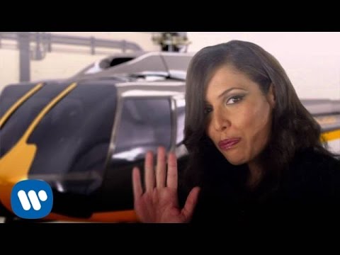 Zaho - Boloss (Clip Officiel)