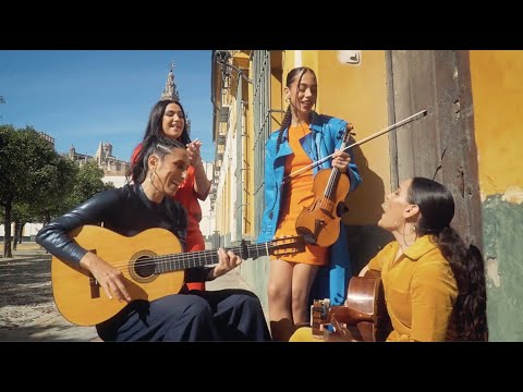 Las Migas - Ojitos verdes (videoclip oficial)