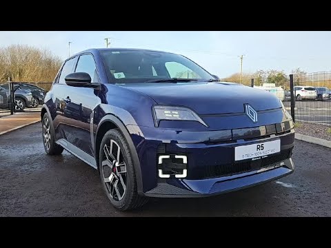 Renault 5 EV Techno 40kw - Image 2