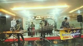Download lagu Kemarin cover by Surabaya Angklung Percussion mp3